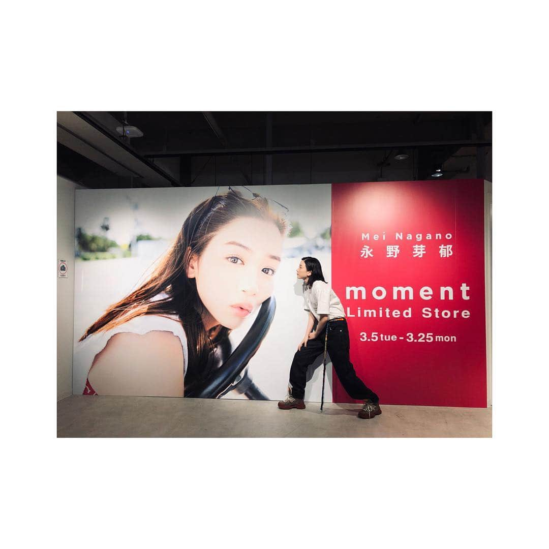 永野芽郁さんのインスタグラム写真 - (永野芽郁Instagram)「・ 写真集発売と同時にパネル展が始まりました☺︎ 沢山の方が来てくださってるみたいで。 嬉しい。本当にありがとうございます🌷 なんだか不思議な感慨深い時間でしたわよ。 お時間あればぜひ遊びに来てね🥺」3月6日 20時39分 - mei_nagano0924official