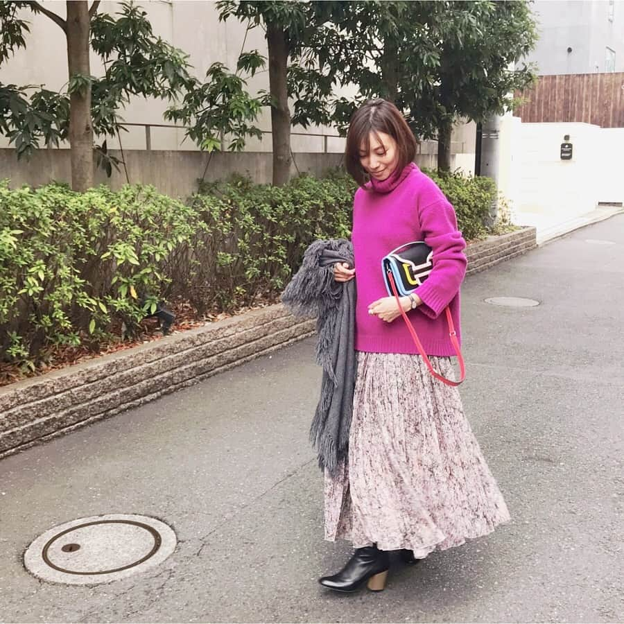 入江未悠さんのインスタグラム写真 - (入江未悠Instagram)「. vivid color💜 . #purple #knit #drawer #今日のコーデ #mystyle #stylist #入江未悠 . .」3月6日 20時48分 - miyu_irie