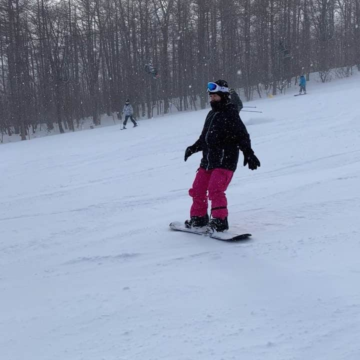 高尾苑子のインスタグラム：「#ぜんぶ雪のせいだ 2😚💭」