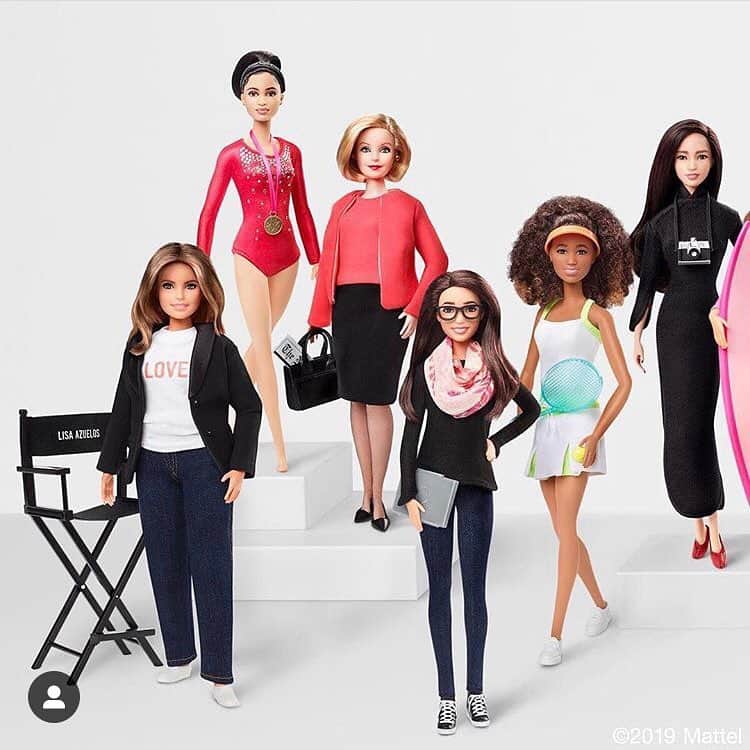 テッサ・ヴァーチュさんのインスタグラム写真 - (テッサ・ヴァーチュInstagram)「Barbie around the world! . The #Barbie60 #YouCanBeAnything campaign is honouring #MoreRoleModels as part of their continued commitment to #CloseTheDreamGap. Seeing the Tessa Virtue Barbie stand beside women who are breaking boundaries and inspiring the next generation of girls elicits a new level of pride, responsibility, wonder, and honour. . More to come! You’ll have to excuse me while I collect my emotions 😭」3月7日 2時51分 - tessavirtue17