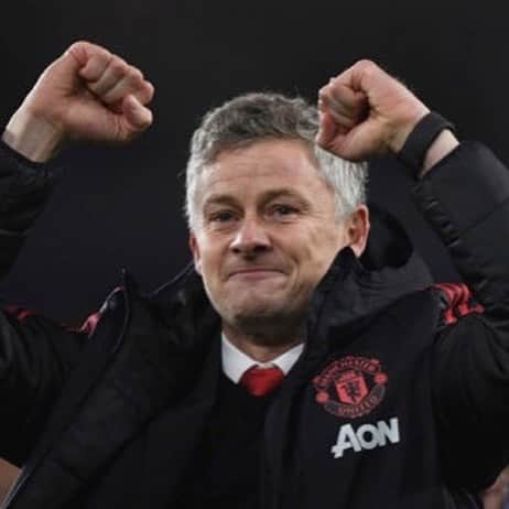 のインスタグラム：「I am aware of how obnoxious this might be. But what a pure example of collection of players, guided by desire to make their efforts, passion, ultimate dedication absolutely clear as a glacier mint! This is why I love sport. The underdog, inexorably tethered to the WILL! Big themes played a big part in this triumph. Get at it! Positive charges! And commiserations to PSG. What a great round of 16. Metaphor for the pursuit....Maaaynz! @manchesterunited @olegunnarsolskjaer_official20  @marcusrashford @d_degeaofficial @lukeshaw23 @romelulukaku  @diogodalot -  All you diamond players and fuelled with the desire to show tenacity in sports!」