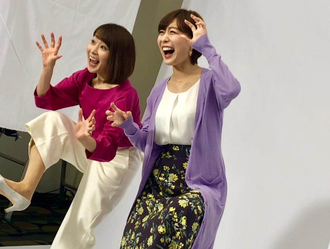 石川愛さんのインスタグラム写真 - (石川愛Instagram)「* 今日はとっても賑やかな撮影がありました！  おそらく近いうちに 皆さんの目に触れることになるはずです！  それにしても 先輩方の表情とポーズの バリエーションがすごい…  #fbsアナウンサー #衣装がレインボー #飛んだり跳ねたり #歌ったりキメたり #とにかくお楽しみに」3月7日 18時17分 - aiishikawa_fbs