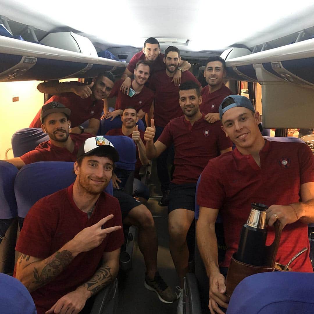 フェルナンド・アモレビエタのインスタグラム：「Gran victoria muchachos 💪🏻💪🏻」