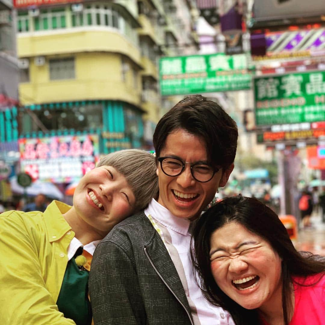 ガンバレルーヤさんのインスタグラム写真 - (ガンバレルーヤInstagram)「Ｉ❤️HONGKONG Ｉ❤️SHINGO Ｉ❤️REINA  #王様のブランチ  #香港 #オリエンタルラジオ藤森 さん #小林麗菜 ちゃん #ガンバレルーヤ #ガンバレルーヤよしこ #ガンバレルーヤまひる」3月7日 11時06分 - ganbareruyaym