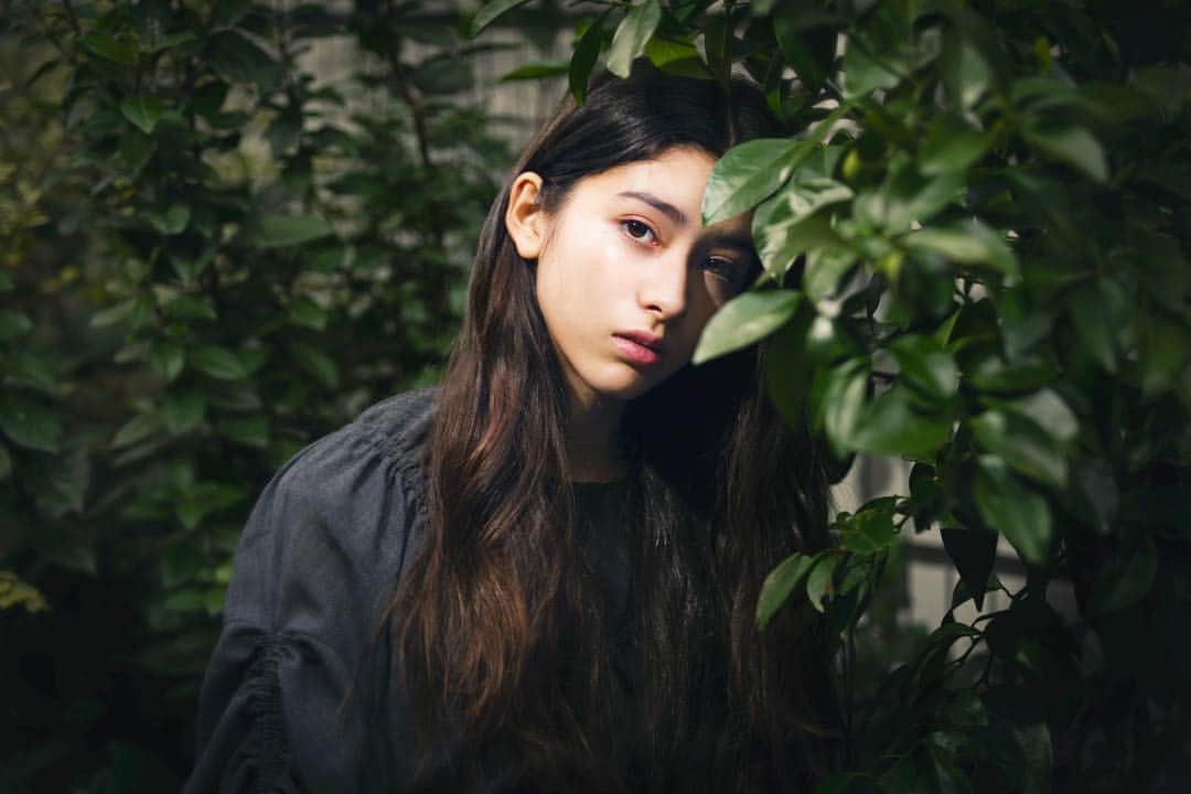 朝倉 豊のインスタグラム：「【BARFOUT！/NEW-新音-NINON】 @barfout_magazine_tokyo  @ninon_official  MARCH 2019 Volume 282 photo: @mikako_watanabe1002  model: #新音 氏 hairmake: #川村友子 氏 #mywork #バァフアウト #BARFOUT #まく子 #新音」