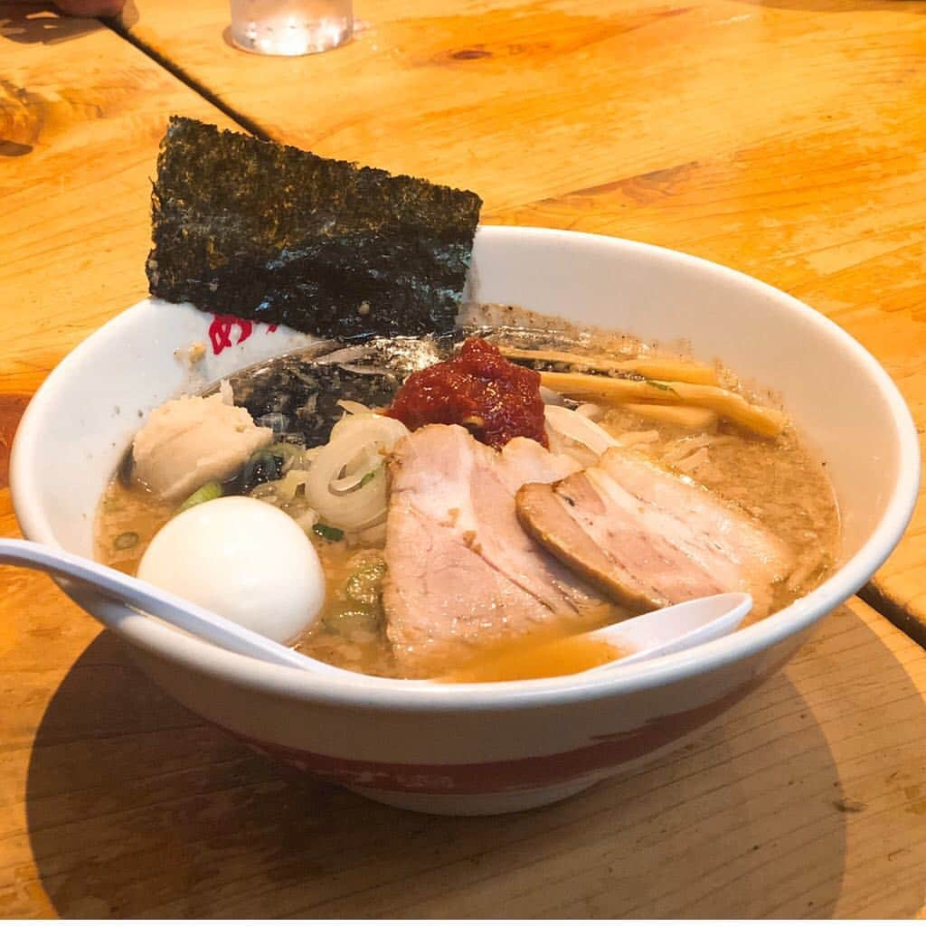 江頭ひなたさんのインスタグラム写真 - (江頭ひなたInstagram)「昨日はレコーディングの後ラーメン食べて帰ったー‼️😊 #ラーメン #ramen #野方ホープ」3月7日 13時56分 - hinataeto