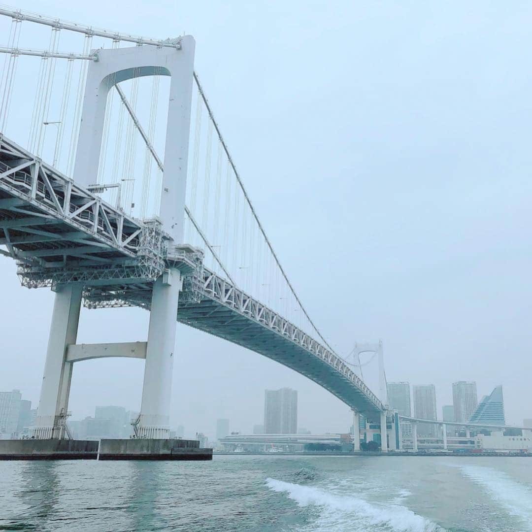 片渕茜さんのインスタグラム写真 - (片渕茜Instagram)「. 海や船をもっと身近なものにしていこうと、国土交通省が、全国の気軽に楽しめるクルージングルートを「マリンチック街道」として推進しています。 今日新しくこのマリンチック街道として選定された「東京・夢の島」ルートをクルージングしてきました。  詳しくは今夜のWBS(ワールドビジネスサテライト)でお伝えします。  #夢の島 #夢の島マリーナ #WBS #ワールドビジネスサテライト」3月7日 16時12分 - akane_katafuchi