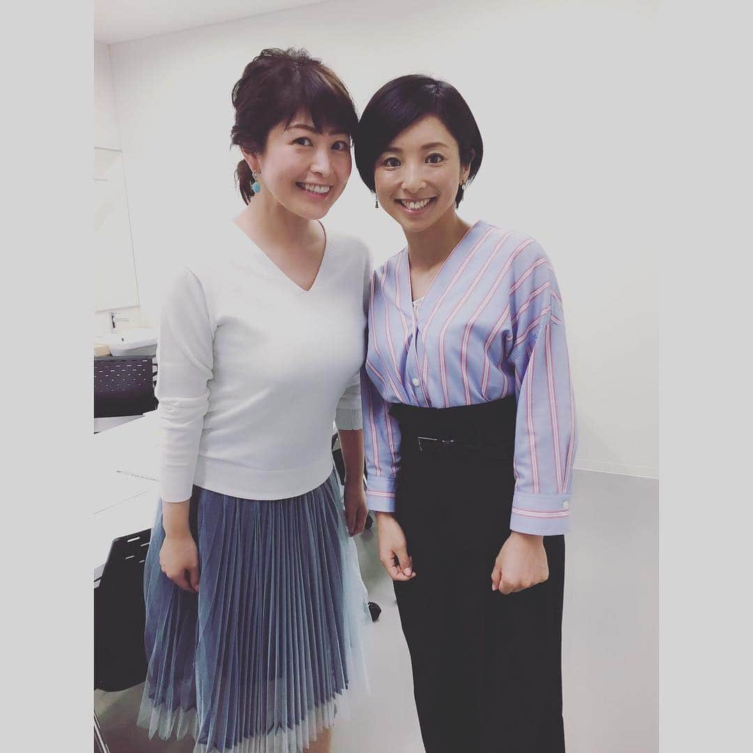 森麻季さんのインスタグラム写真 - (森麻季Instagram)「新婚さんいらっしゃーい💕 久しぶりに会えました 片岡安祐美さん  #ようやく直接結婚のお祝いを言えました #笑顔が眩しい素敵女子 #女神のマルシェの収録 #今日の収録は長めで #社会人スイッチをオフしながら電車に揺られてます #待っててね息子 #女神のマルシェ#日テレ #収録 #アナウンサー #子育て #働くママ #育児 #生後9カ月 #男の子ママ #片岡安祐美 さん #森麻季」3月7日 19時37分 - maki.mori_m