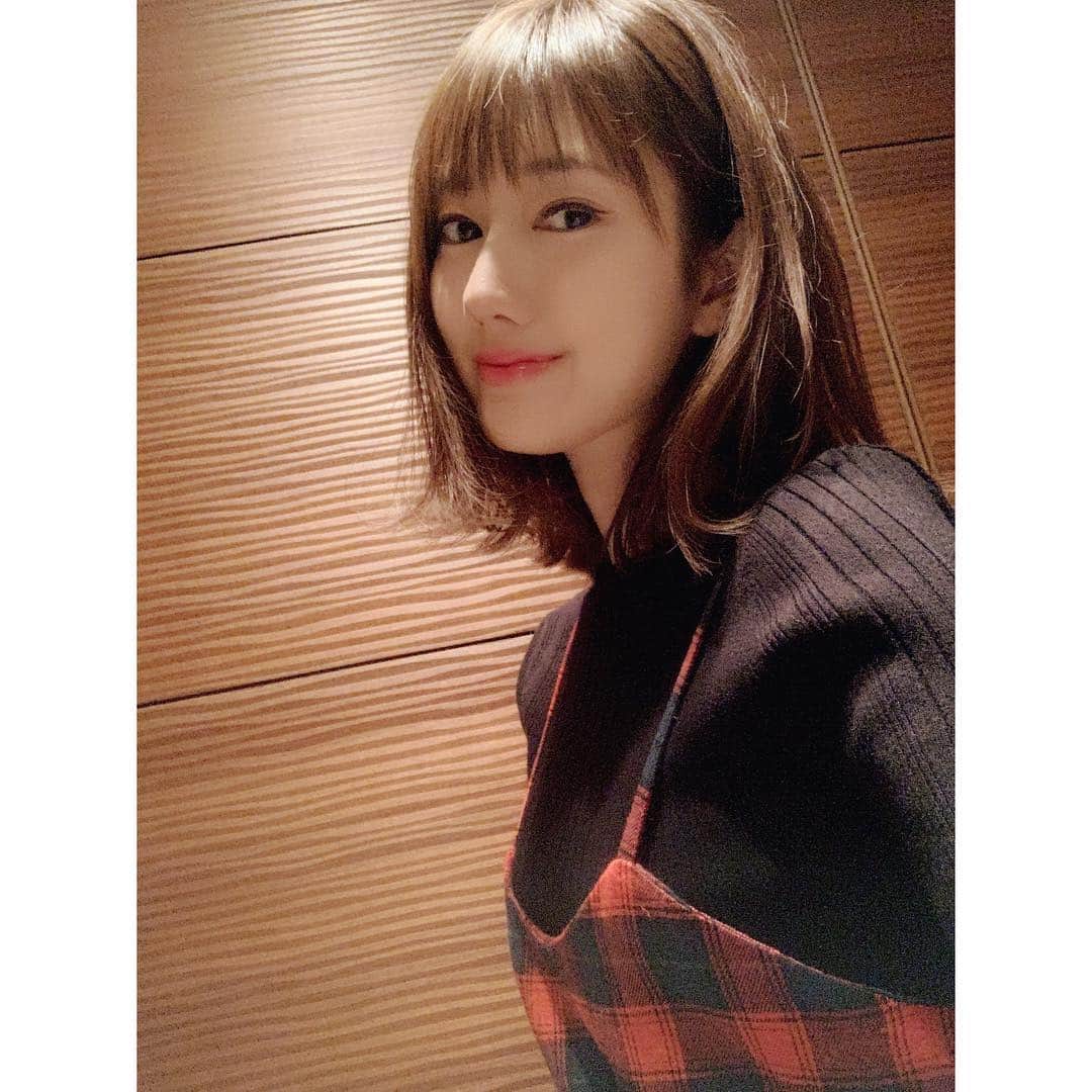 多岐川華子さんのインスタグラム写真 - (多岐川華子Instagram)「この間の、少し暖かかった日のコーデ。 タイツじゃなく靴下で出かけられたのが嬉しかったなぁ😌 お気に入りの @wyou_star0509 のワンピ。 早く中に白Tで大丈夫な日がきてほしいです🌤 tops#swingle op#wyou shoes#flag bag#saintlaurent . . #outfit#redonepiece#op#fashion#instafashion#springcode#codenate#私服#春コーデ#ワンピ#ワンピースコーデ」3月7日 20時17分 - hanako__official