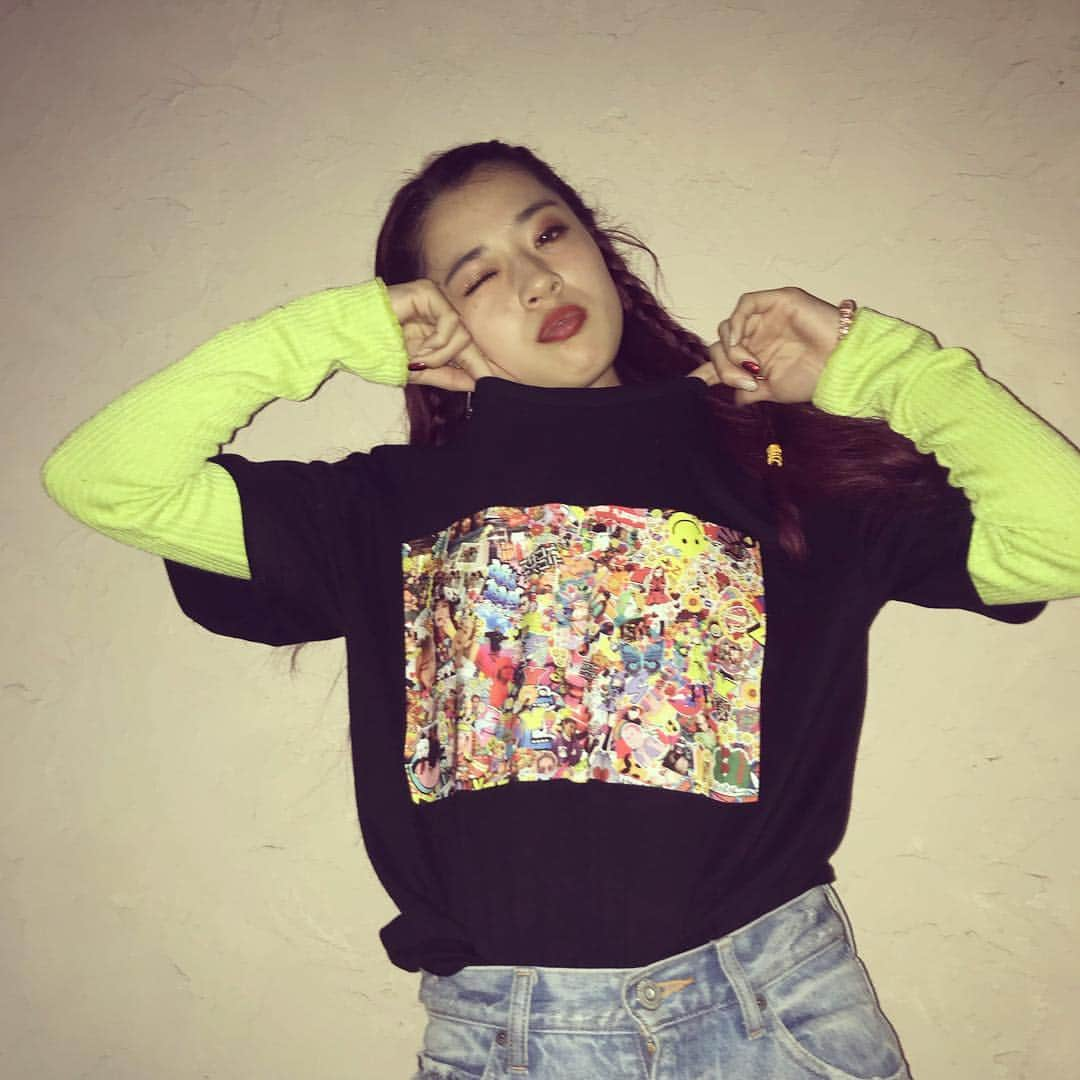 武部柚那さんのインスタグラム写真 - (武部柚那Instagram)「POP UPで販売中の SYY Tシャツ🙈💋❤️🌈✌️ めっかわなんだっっっっ」3月7日 23時10分 - yuzuna__takebe__official