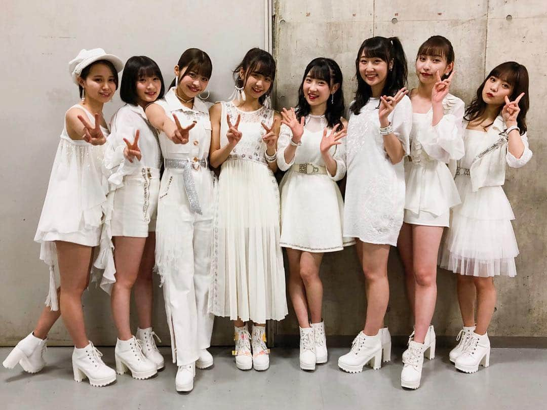 Juice=Juiceさんのインスタグラム写真 - (Juice=JuiceInstagram)「昨日Juice=Juice LIVE TOUR 2019~GO FOR IT~の千秋楽を終えました。 御来場いただいた皆様ありがとうございました🙇 来週11日はJuice=Juice&カントリー・ガールズ LIVE~梁川奈々美 卒業スペシャル~です。 梁川奈々美にとって最後のステージ。 会場にいらっしゃる方、ライブビューイング、BSスカパー！で観る方！ぜひ最後のステージを目に焼き付けてください_(._.)_  #juicejuice  #宮崎由加  #金澤朋子  #高木紗友希  #宮本佳林  #植村あかり  #段原瑠々  #稲場愛香  #カントリーガールズ  #countrygirls  #山木梨沙  #森戸知沙希  #小関舞  #船木結  #梁川奈々美  #梁川奈々美卒業スペシャル  #楽しみましょう‼︎ #訂正 (＞＜)」3月8日 13時36分 - juice_juice_official