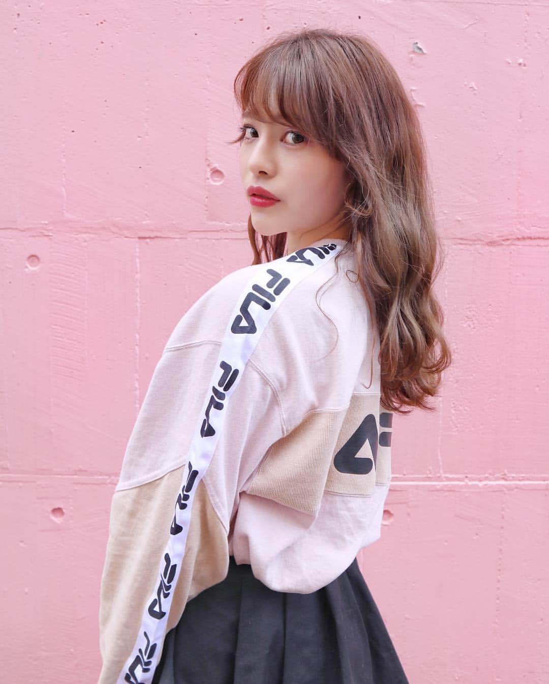 小沼瑞季さんのインスタグラム写真 - (小沼瑞季Instagram)「久しぶりのアテネフランセのまえ💖💗💖💗﻿ ﻿ ここにくるとなんとなく﻿ カジュアル着たくなるーっ😻🎶💕﻿ ﻿ ゆるゆる動画付き😽笑﻿ ﻿ tops♡#snidel ×#fila﻿ pants,sandal♡#honeymihoney﻿ bag♡#louisvuitton ﻿ ﻿ #coordinate#outfit#ootd#アテネフランセ#スナイデル#フィラ#ハニーミーハニー#フォトジェニック#フォトスポット#みいきコーデ#カジュアルコーデ#スポーツmix﻿#ヴィトン#ヴィトンバッグ#春コーデ ﻿ ﻿」3月8日 21時46分 - mizukikonuma