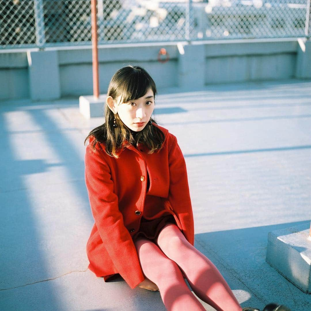 椎名琴音さんのインスタグラム写真 - (椎名琴音Instagram)「film-red-25years 毎日創作活動について考えてる」3月8日 18時50分 - sheena_cyborg_fourandahalf