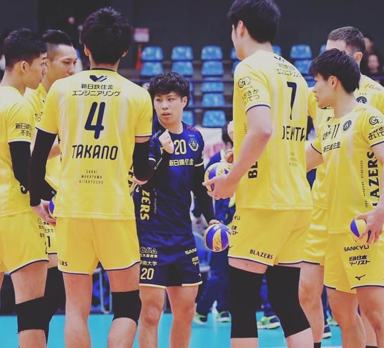 山本智大のインスタグラム：「明日からファイナル6が始まります✨  全力で勝ちに行きます！！！ 応援よろしくお願いします🤲 #バレーボール #Vリーグ #ファイナル6 #草薙総合体育館 #応援よろしくお願いします」