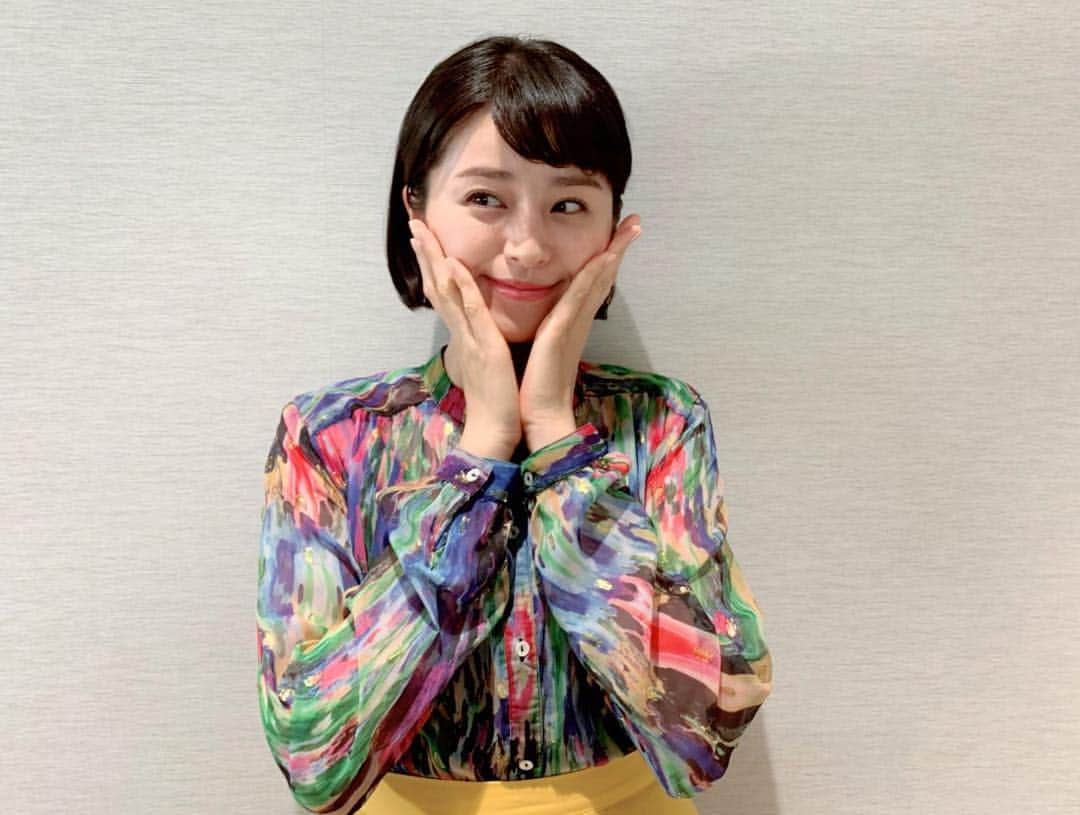 鈴木ちなみさんのインスタグラム写真 - (鈴木ちなみInstagram)「My favorite time is coming😴💗 Have a nice Friday night 🌙  blouse...@desigual」3月8日 20時40分 - chinami_suzuki0926