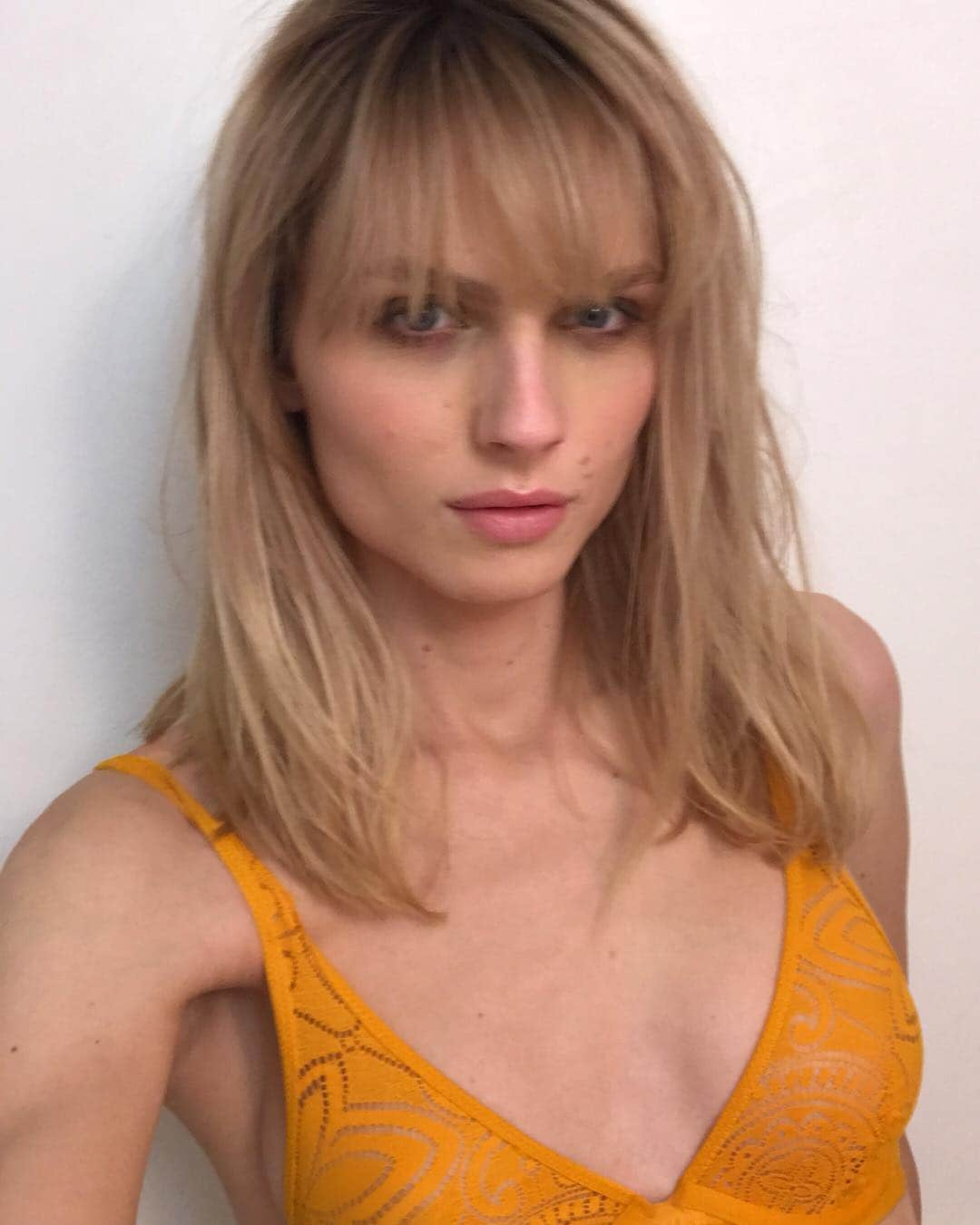 アンドレイ・ペジックさんのインスタグラム写真 - (アンドレイ・ペジックInstagram)「New fringe and new bra.  #bondsaus #bondsintimately @bondsaus #ad」3月9日 1時54分 - andrejapejic