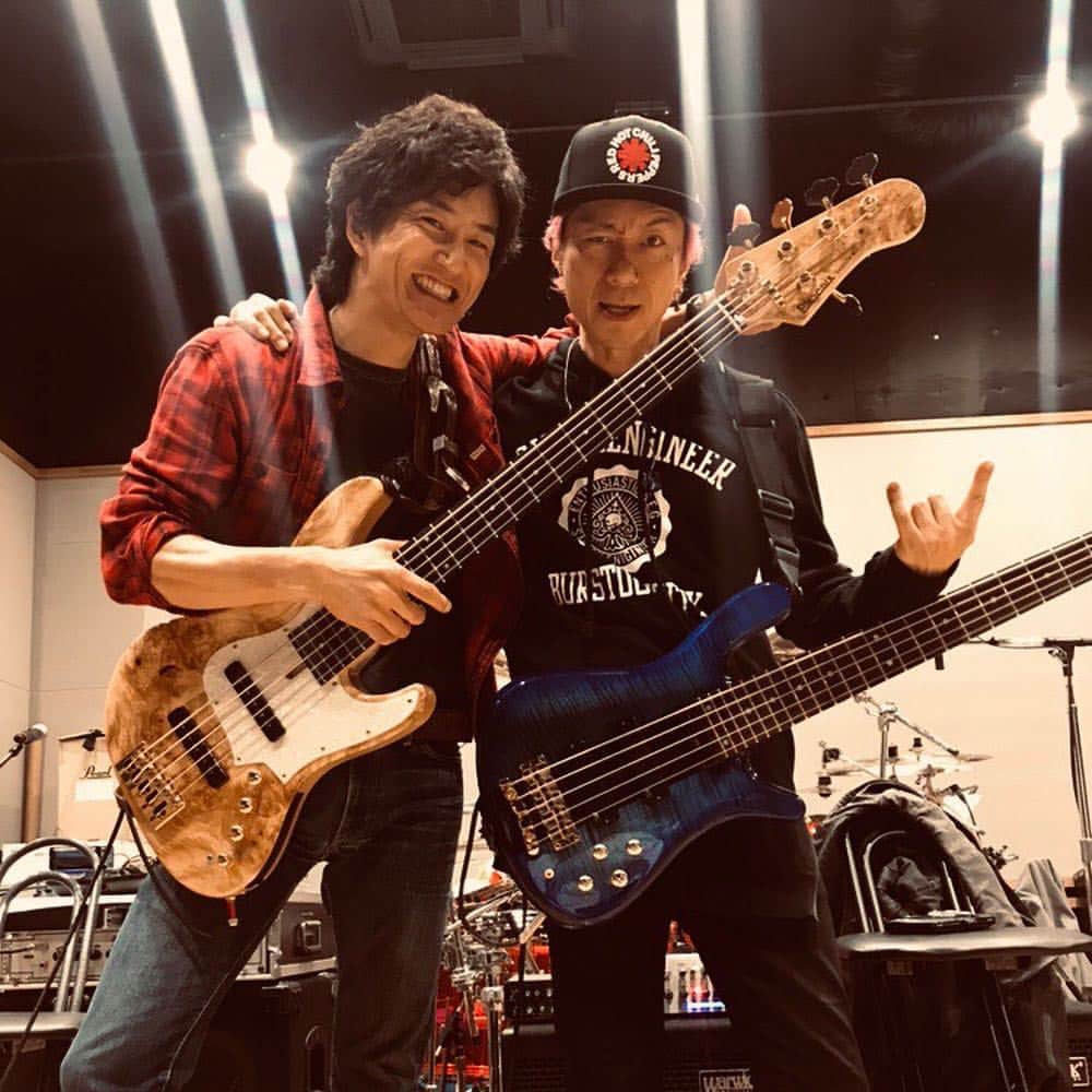 のインスタグラム：「at  maki’s rehearsal with Toku!  なかなか会えない同い年の最高のプレイヤー！！！ 2019年、最高の予感しかない🔥  @makiohguro #徳永暁人」