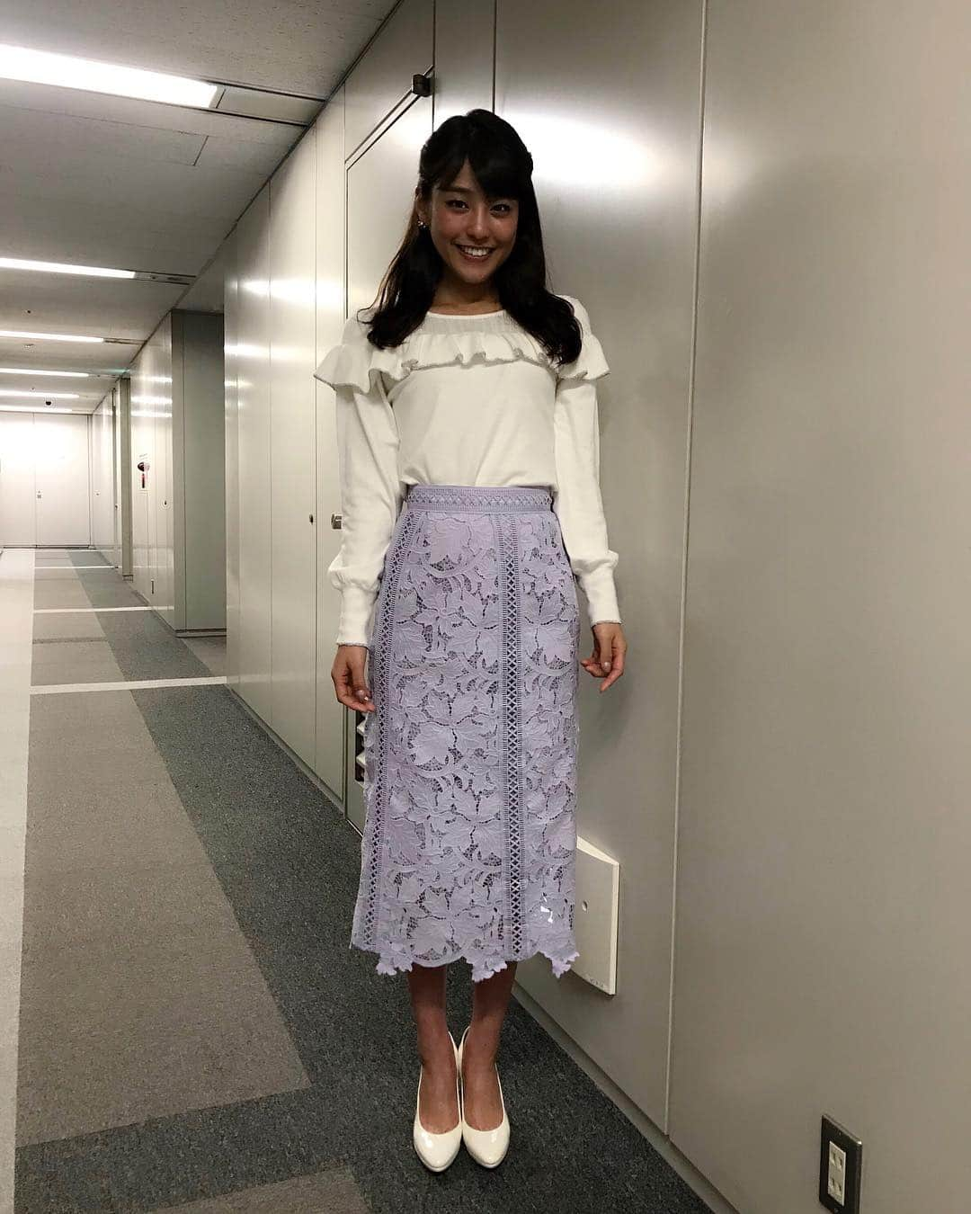 岡副麻希さんのインスタグラム写真 - (岡副麻希Instagram)「🍓 今朝の#めざましどようび 衣装👗#supremelala 👠#dianashoes  春めいてきましたね🌸✨ 花粉にはあわあわしていますが、 やっぱり春もだいすきだなぁ〜🥰 みなさま、はっぴーサタデーを❣️ #春」3月9日 9時23分 - maki_okazoe_official