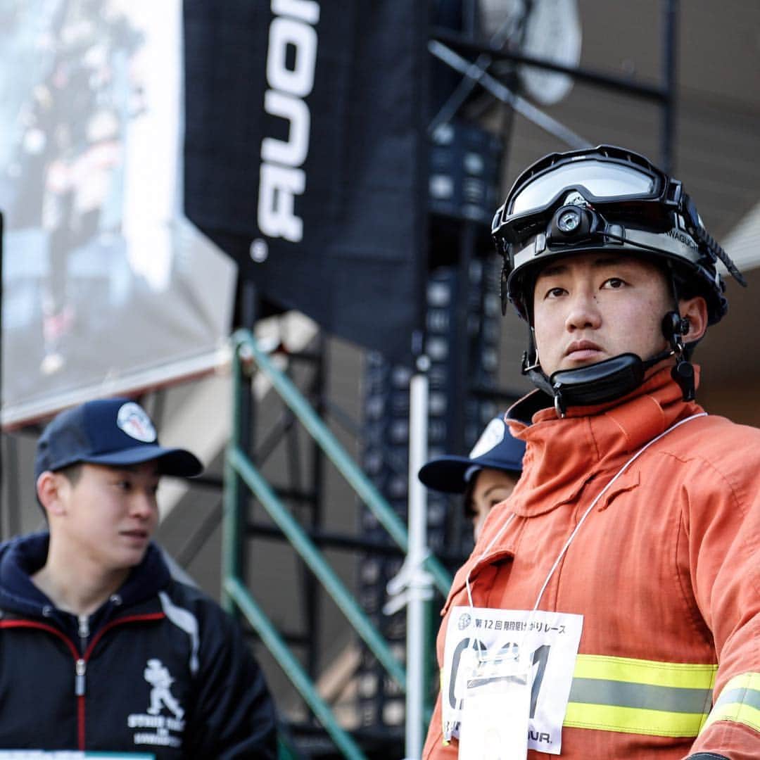 Under Armourさんのインスタグラム写真 - (Under ArmourInstagram)「. STAIR RACE 2019 上った先に、命がある 背負い、走り、駆け上がる  日々命を懸けて働く消防官をアンダーアーマーは応援する  #WEWILL #TeamUA」3月9日 13時42分 - underarmourjp