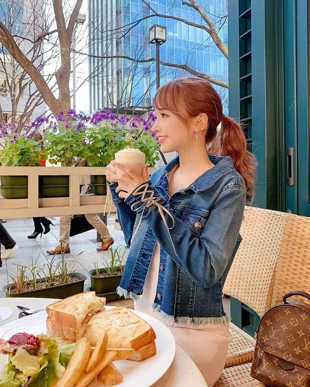 八鍬里美のグルメインスタ