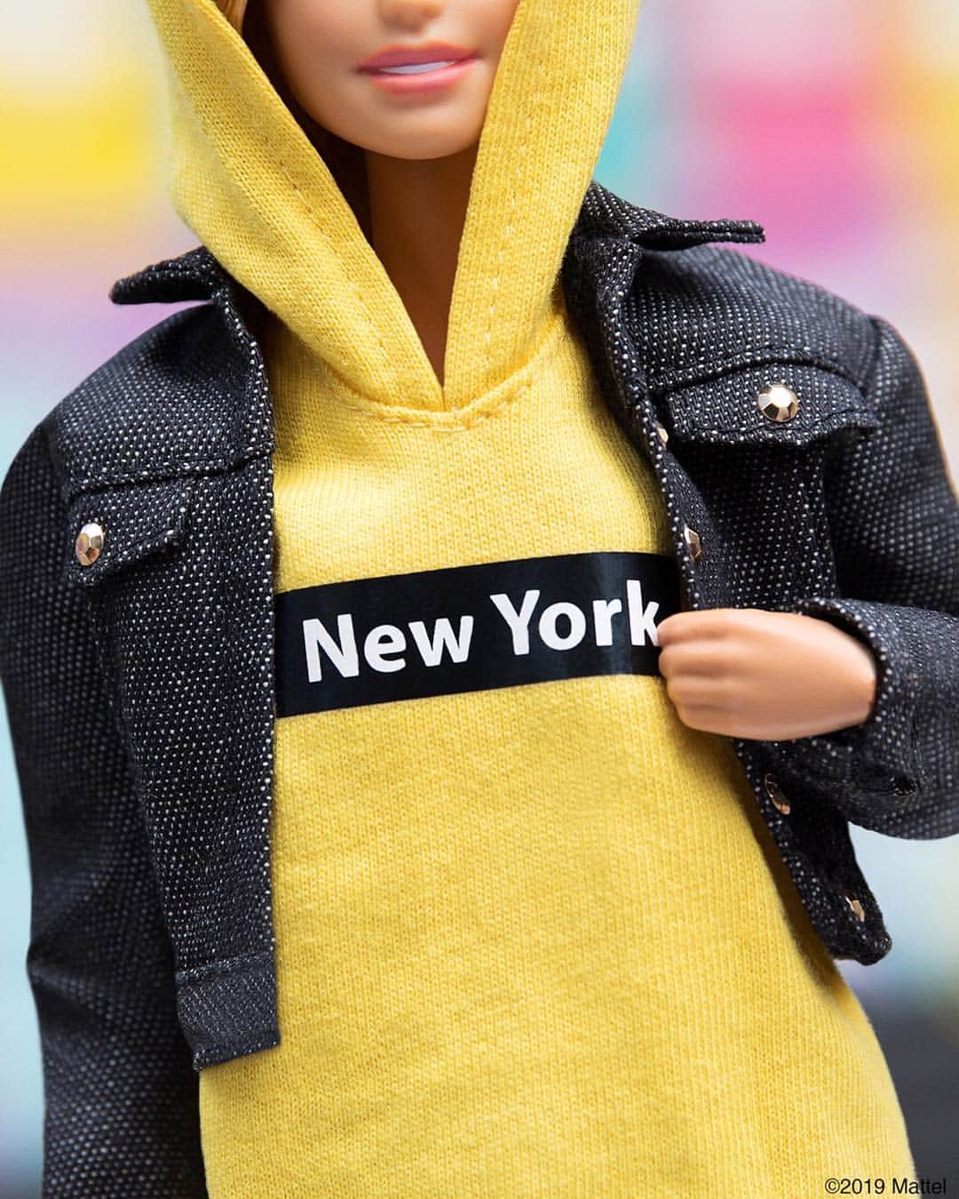 バービーさんのインスタグラム写真 - (バービーInstagram)「To me, the best way to celebrate my birthday is by joining together with other women. Proud to meet @DVF and friends for their mentor walk today. 🚶🏼‍♀️ #NYC #barbie #barbiestyle⁣」3月10日 2時06分 - barbiestyle