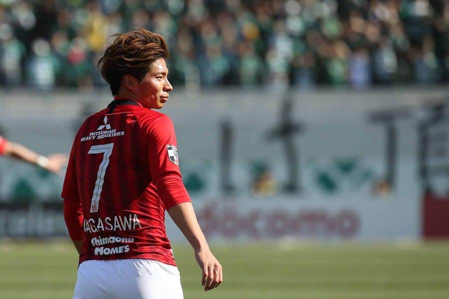 のインスタグラム：「今季Ｊリーグ初勝利 難しい試合を勝ち切れたことはチームにとって大きな収穫。 次は中国でACL🇨🇳 応援よろしくお願いします！  #7#長澤和輝#urawareds #浦和レッズ #football #soccer #2019 #wearereds #サッカー #Jリーグ」