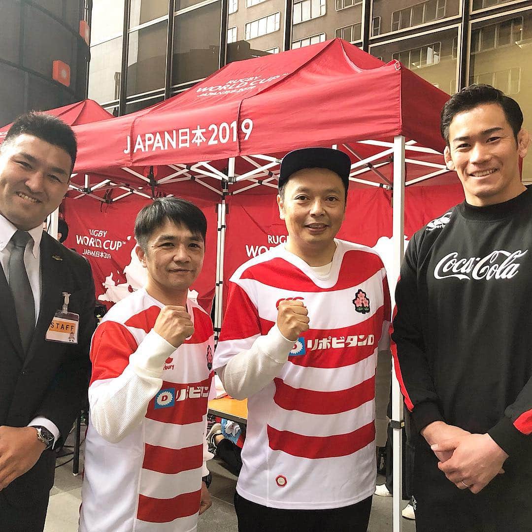 桑水流 裕策のインスタグラム：「中川家と学ぼう！ #ラグビースプリングフェス2019  に参加させて頂きました。 たくさんのご参加ありがとうございました🌸 . #ラグビーワールドカップ まで残り約200日 #中川家  #ラグビー  #rugbyworldcup」
