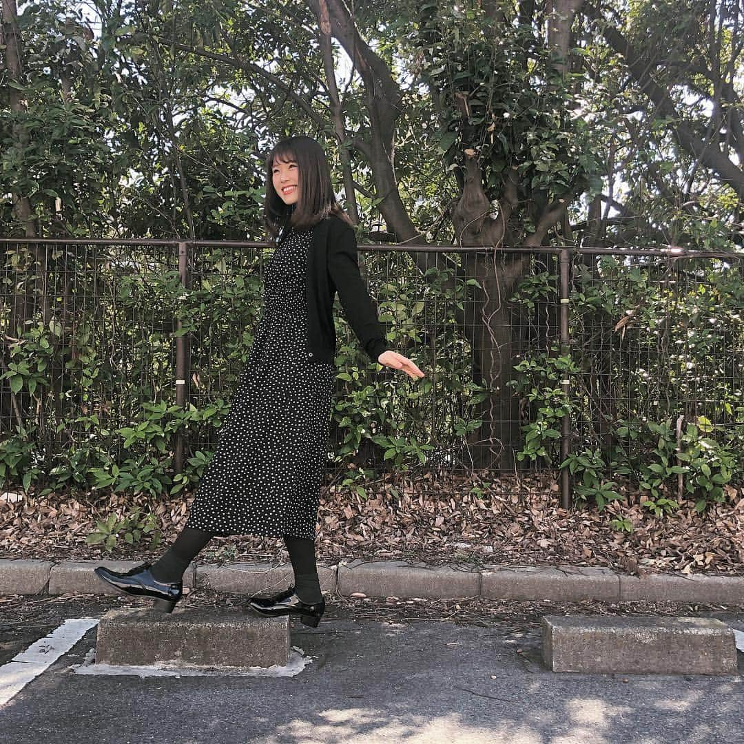 渋谷凪咲さんのインスタグラム写真 - (渋谷凪咲Instagram)「今日の #ナギッション 🍃 . . one-piece #snidel cardigan #uniqlo shoes #letalon . #ootd #握手会 #私服 #シンプルコーデ #最後は100点のジャンプ ♫」3月9日 21時21分 - nagisa_nikoniko