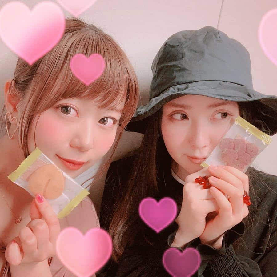 井口裕香さんのインスタグラム写真 - (井口裕香Instagram)「こんばんは💝 今夜23時から「こむちゃっとカウントダウン」ゲストは #第13回声優アワード 歌唱賞受賞者、 #ヒプノシスマイク から #木村昴 さん #石谷春貴 さん #天﨑滉平 さん #野津山幸宏 さん #速水奨 さん #木島隆一 さんがいらっしゃいます！おめでとうございます㊗️🎙😎🎶 そして深夜3時からの「トーキングすむすむ」ゲストは #喜多村英梨 ちゃん！ 今夜もノンストップえりちゃんトークをお楽しみください😆💓 そして３月前半のTSAミニコーナーを担当してくれるのは、荒井真秀さんと笹嶋千秋さん！ お題は「ホワイトデー男らしさエピソードチャレンジ」！ 今夜も文化放送を聴いてくださいね〜〜(*｀∇´*)♪ #comcha #sumu #joqr  #文化放送 #radiko #radio #東京声優アカデミー #TSA #ニジスタ #こむちゃ #すむすむ #トースム #キタエリ #」3月9日 22時12分 - ooo31_iguchiyuka_31ooo