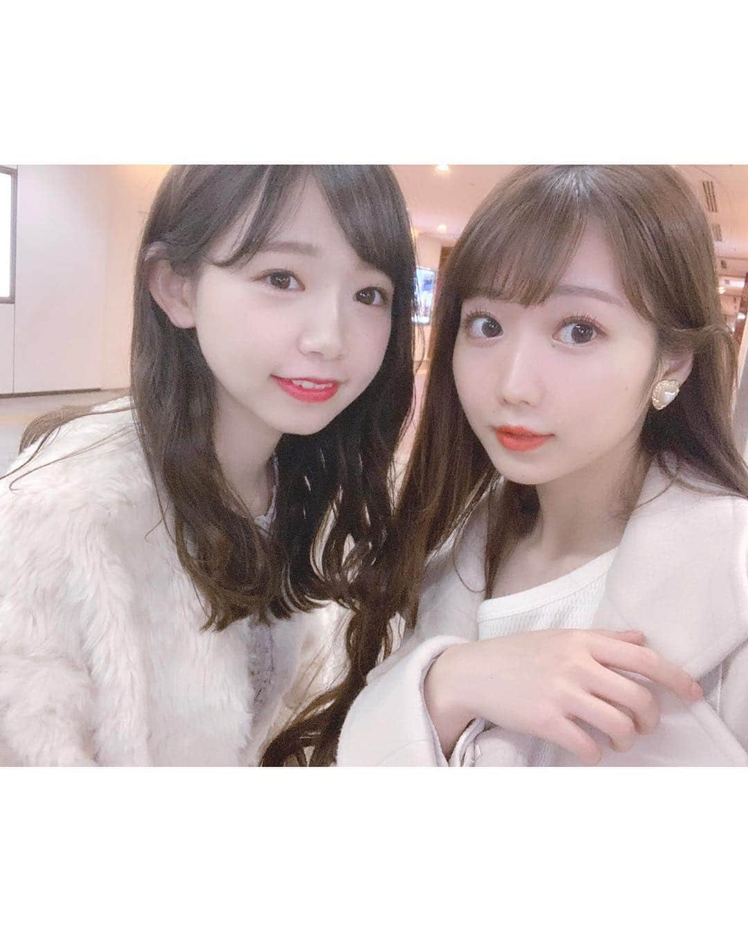 大谷映美里さんのインスタグラム写真 - (大谷映美里Instagram)「💐✨💐✨ ㅤㅤㅤㅤㅤㅤㅤㅤㅤㅤㅤㅤㅤ 先日、#stripeinternational の展示会へ 行かせていただきました💕 ㅤㅤㅤㅤㅤㅤㅤㅤㅤㅤㅤㅤㅤ 小物やお洋服、色々オーダーしたので 届くのが楽しみ☺️🌸 個別握手会で着ようかな〜♪ ㅤㅤㅤㅤㅤㅤㅤㅤㅤㅤㅤㅤㅤ ありがとうございました♡ ㅤㅤㅤㅤㅤㅤㅤㅤㅤㅤㅤㅤㅤ #maisondefleur #honeysalon #stripe2019 #展示会」3月9日 23時07分 - otani_emiri