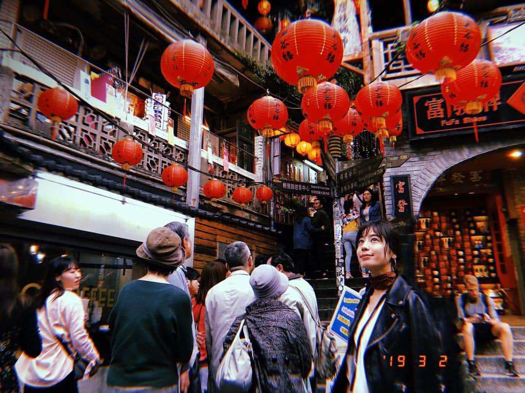 伊藤沙織さんのインスタグラム写真 - (伊藤沙織Instagram)「📍九份,台湾,Taiwan ご存知、千と千尋の神隠しのルーツと言われている九份🏮ただただ激混み笑 . #台湾旅行」3月10日 11時10分 - saori__ito