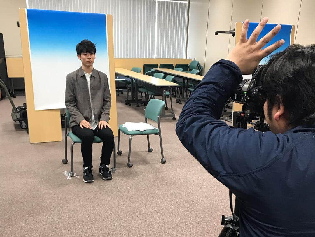 NCC新潟コンピュータ専門学校さんのインスタグラム写真 - (NCC新潟コンピュータ専門学校Instagram)「新入生の写真撮影〜📷！ 初めてで緊張してるのに、みんな笑顔でいいねー(*≧∀≦*)👍！！ #初々しい #ピカピカ #の #1年生 #こちら #まで #ほっこり #新潟コンピュータ専門学校 #nsgカレッジリーグ」4月8日 14時05分 - ncc_niigata