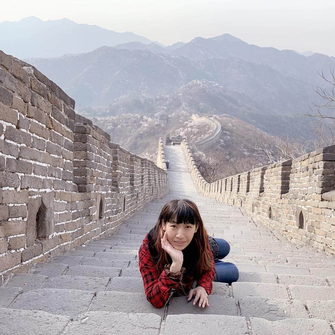 荒木巴さんのインスタグラム写真 - (荒木巴Instagram)「#早起き して #万里の長城 に行ってきました。 #北京 #北京旅行  #世界遺産独り占め」4月8日 14時31分 - tomoearaki