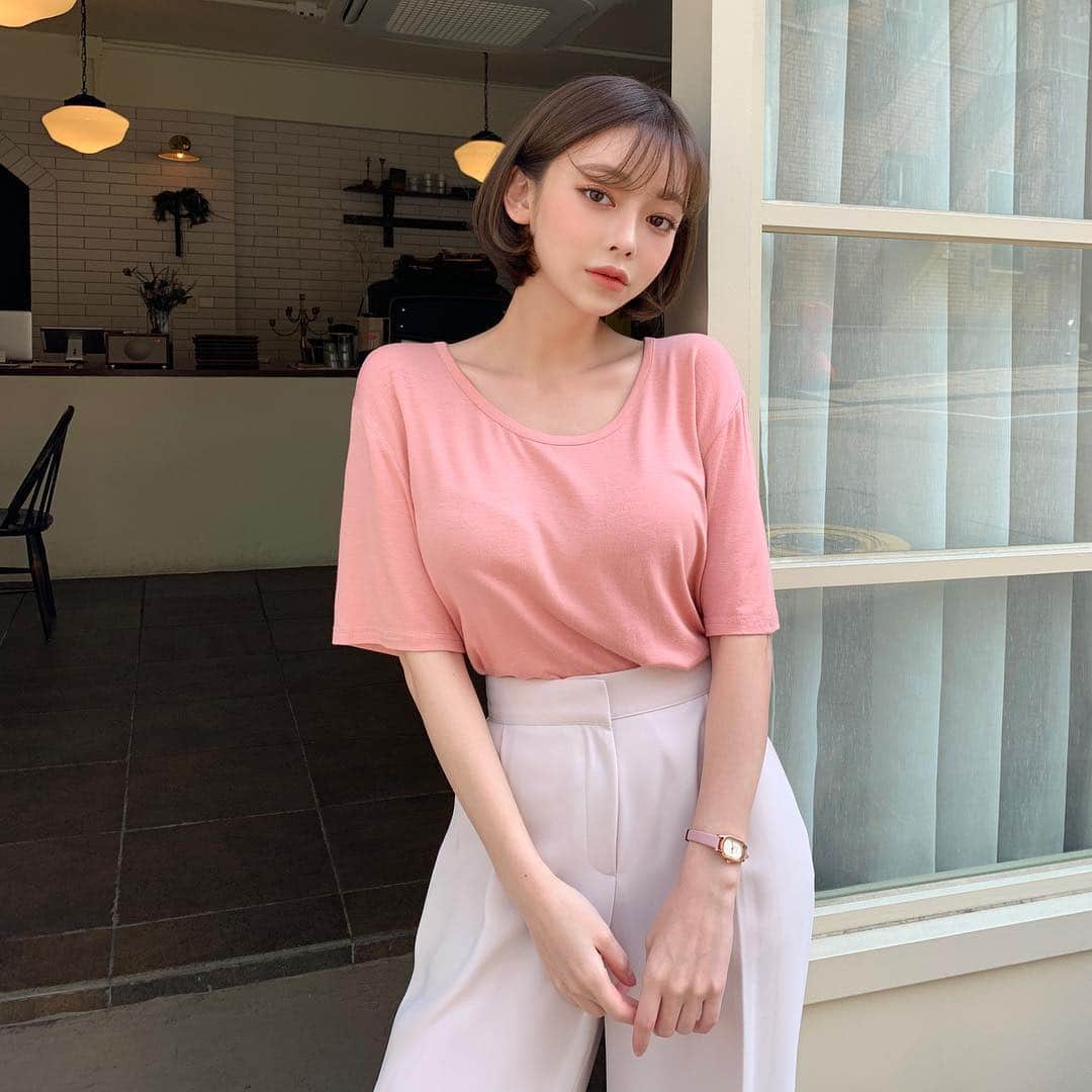 Chuuさんのインスタグラム写真 - (ChuuInstagram)「Pick you favorite color? 1-2-3-4-5-6-7 ?」4月8日 14時38分 - chuu_official