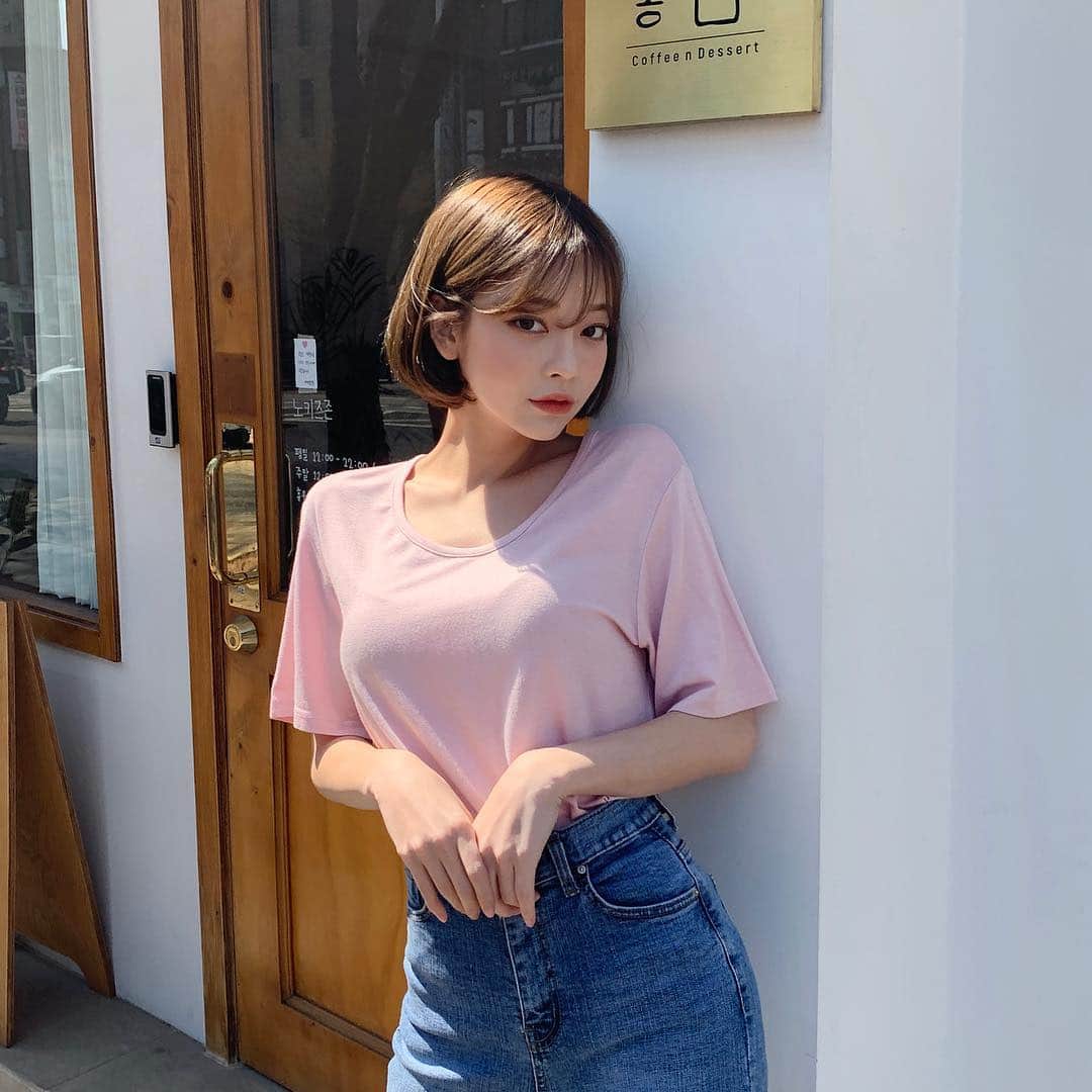 Chuuさんのインスタグラム写真 - (ChuuInstagram)「Pick you favorite color? 1-2-3-4-5-6-7 ?」4月8日 14時38分 - chuu_official