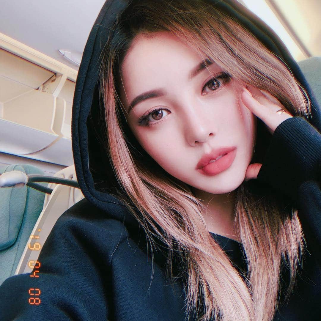 ポニーさんのインスタグラム写真 ポニーinstagram It S Festival Season Looking Forward To An Epic Weekend See You In Cali 드디어 뮤직 페스티벌의 시즌이 돌아왔어요 캘리포니아로 갑니다 4月8日 14時40分 Ponysmakeup