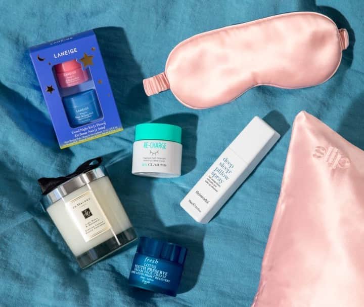 のインスタグラム：「Vous avez bien dormi ? 😴 Votre peau est bien reposée ? Si ce n'est pas le cas voici les produits qu'il vous faut !  #SleepingBeauty」