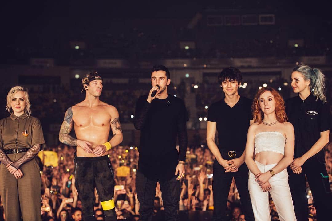 トゥエンティ・ワン・パイロッツのインスタグラム：「the last batch of photos are linked in our story. miss you, eurøpe. ||-」