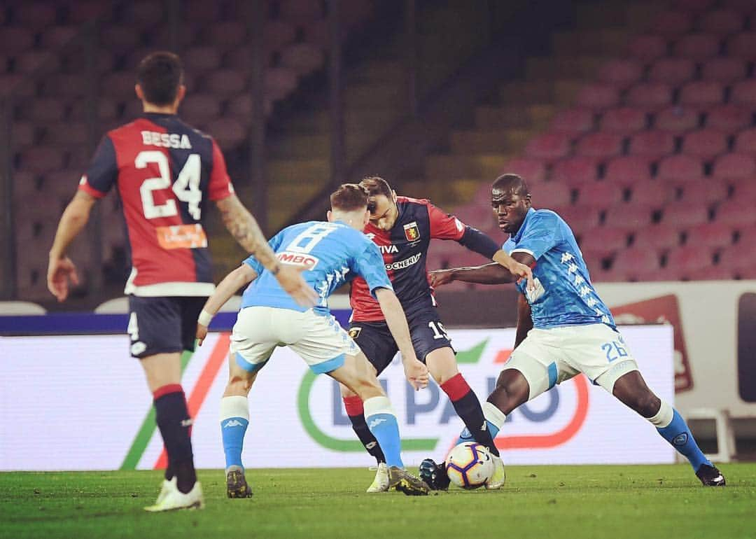 カリドゥ・クリバリさんのインスタグラム写真 - (カリドゥ・クリバリInstagram)「Forza. Napoli. Sempre. 💙 #NapoliGenoa 1-1 #SerieA」4月8日 6時52分 - kkoulibaly26