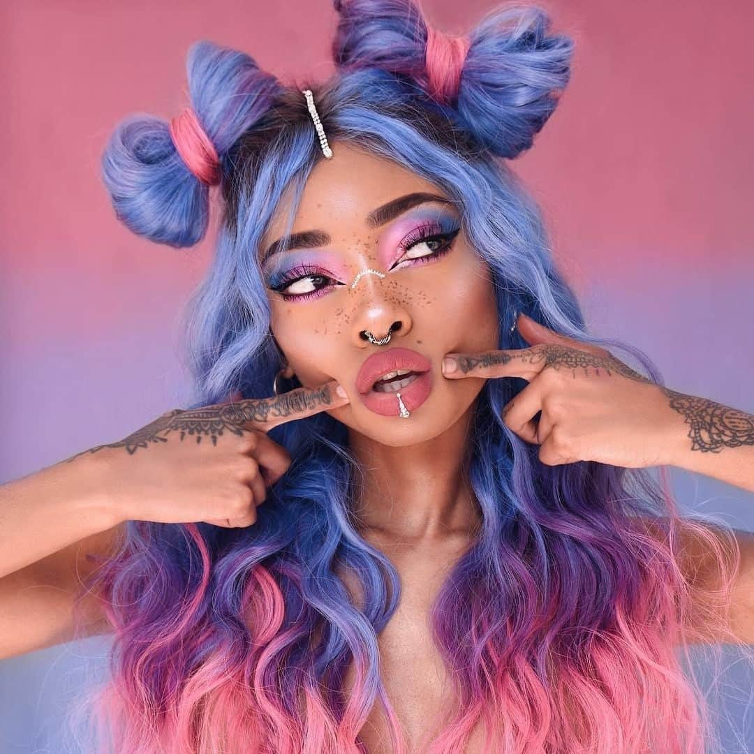 NYX Cosmeticsさんのインスタグラム写真 - (NYX CosmeticsInstagram)「Loving this festival inspo by @nyane 😍🌴 She achieves this vibrant #MOTD using our Ultimate Shadow Palette in 'Brights' ☀ || #nyxcosmetics #nyxprofessionalmakeup #crueltyfreebeauty」4月8日 6時59分 - nyxcosmetics