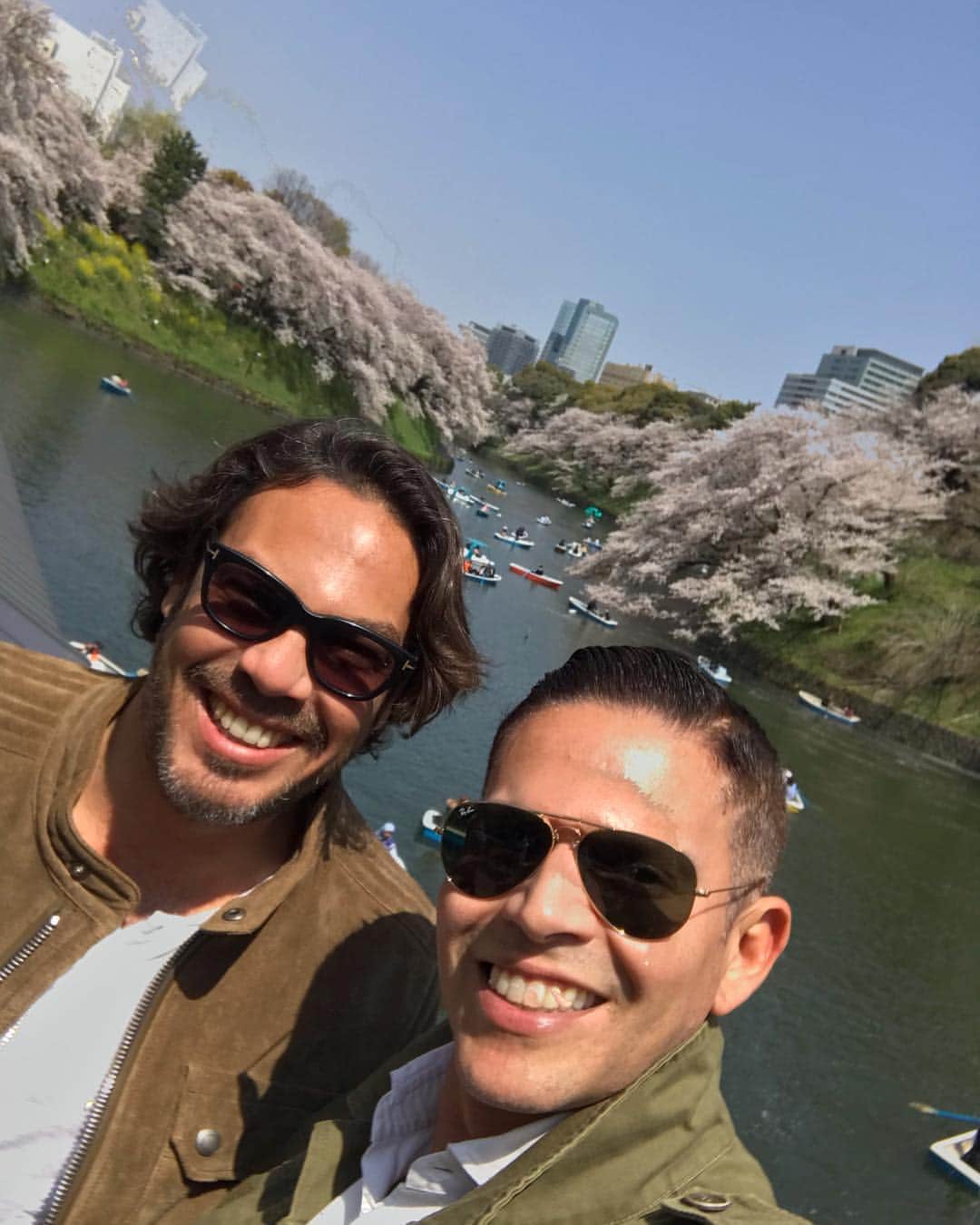 Rodner Figueroaさんのインスタグラム写真 - (Rodner FigueroaInstagram)「Cherry blossom spectacular!!! 🌸🇯🇵 #Tokyo #japan #japanesecherryblossom #tokio #japon #flordecerezo #rodnerfigueroa」4月8日 7時17分 - rodnerfigueroa