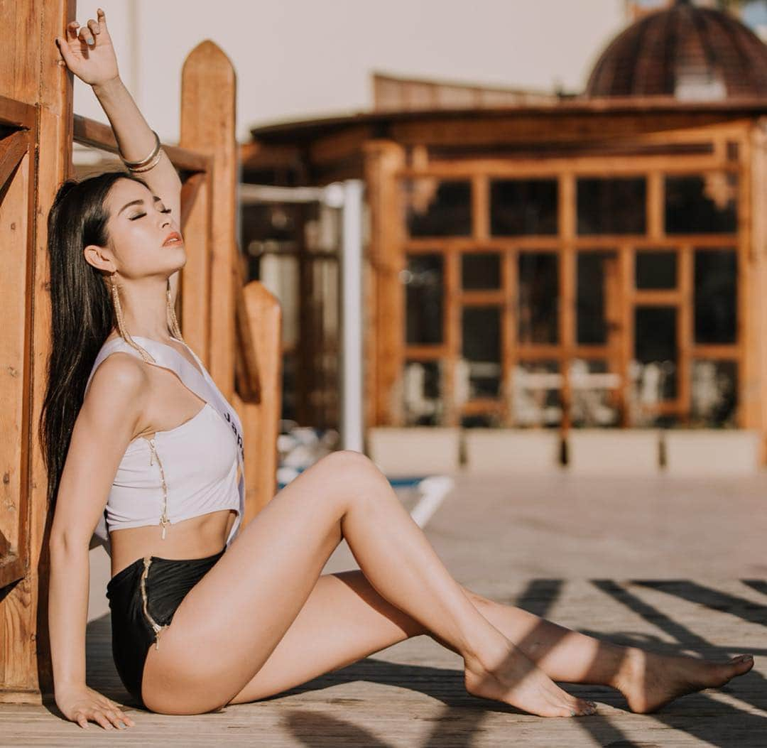 冨田七々海のインスタグラム：「🍂 PC: @fahd_el_sayaad ・ Model: @nanamitomita ・ ・ #SunriseRoyalMakadiAquaResort #SunriseResortsAndCruises  #missecointernational  #missecojapan  #experienceegypt  #egypt  #missecointernational2019  #missosology ・ #beach #bikini #resort #swimwear #水着 #ビーチ #海 #ビキニ #エジプト #vacation #luxury #リゾート #撮影 #photoshoot #asian #model #モデル #portrait #ポートレート #ポートレートモデル #作品撮り」