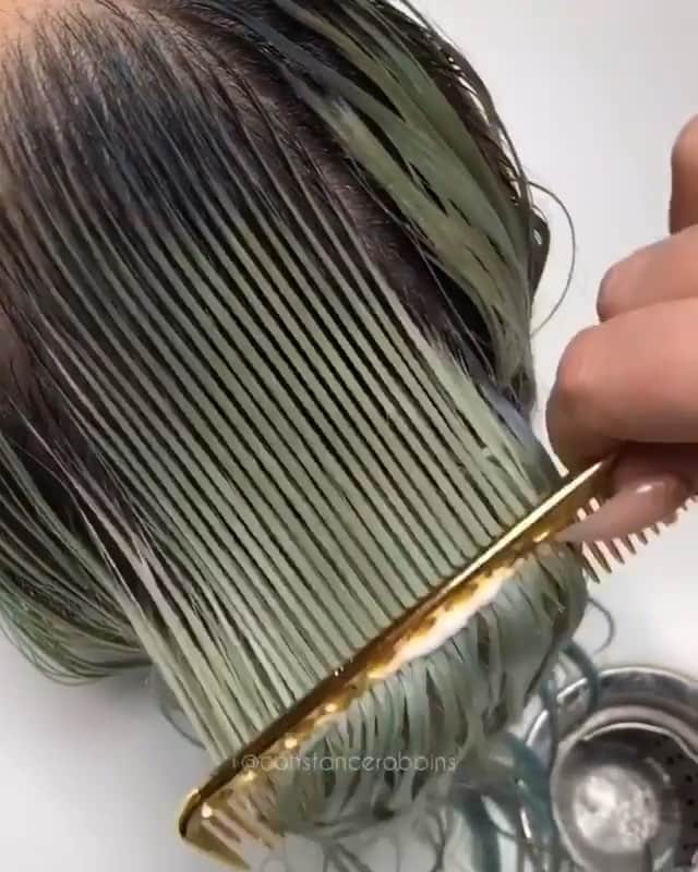 のインスタグラム：「Crazy about these Minty Blue Hues 💙💚 ✨ Hair by @constancerobbins using @matrix #socolorcult Sweet Mint, Dusty Teal and Admiral Navy  Save over 20% on SoColor Cult shades this month at #cosmoprofbeauty where you are #licensedtocreate . . #repost #matrix #matrixcolor #colormelt #hairvideo #hairtransformation #colorfulhair」