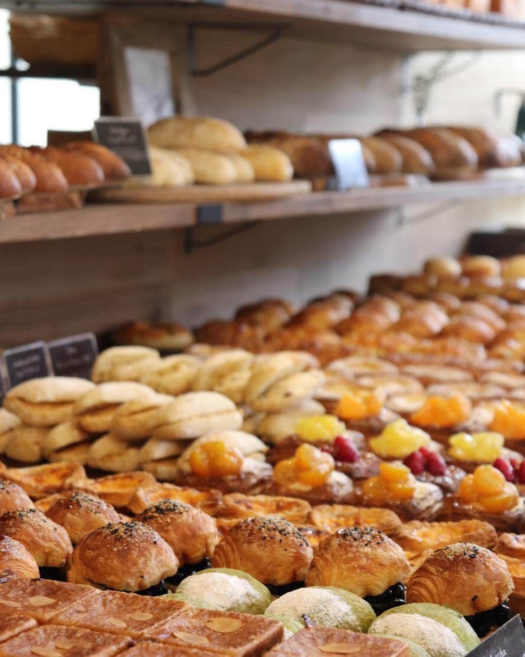 丘の上のパン屋 のグルメインスタ