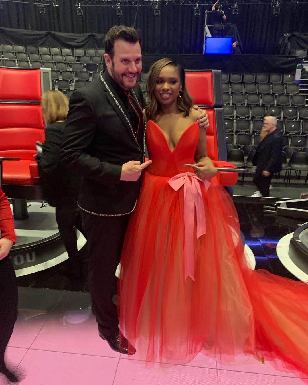 ジェニファー・ハドソンさんのインスタグラム写真 - (ジェニファー・ハドソンInstagram)「@thevoiceuk production and amazing follow coaches @iamwill  @ollymurs @realsirtomjones what a ride!!!!」4月8日 8時13分 - iamjhud