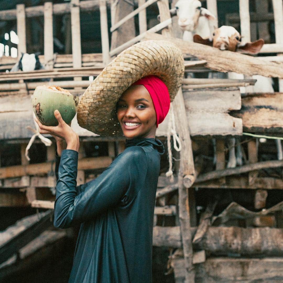 Vita Coco Coconut Waterのインスタグラム：「Our passion is coconuts here at Vita Coco.  And we’re all about sharing our passion with others. It looks like we may have won @Halima over in the Philippines. #vitacocoproject」