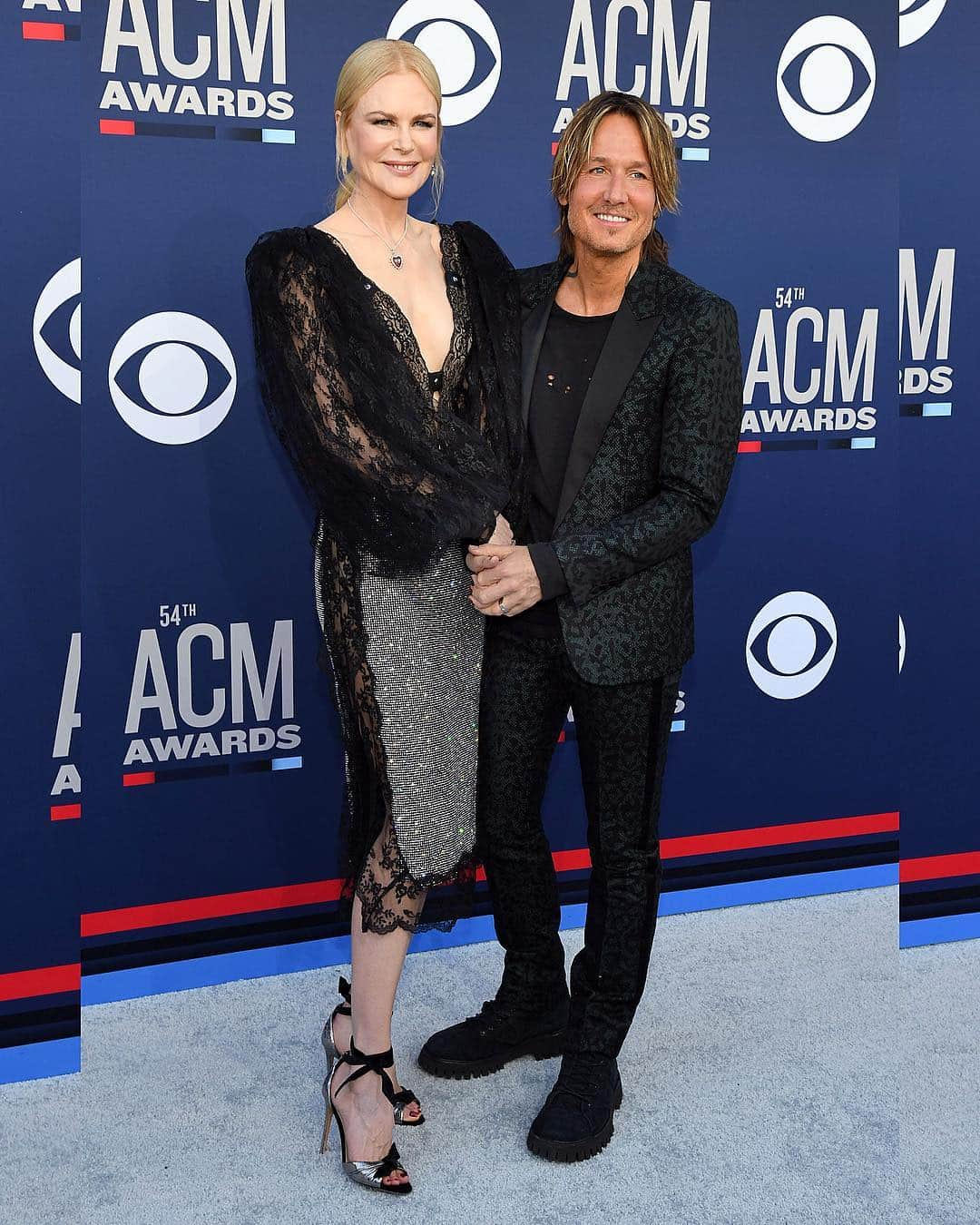 Just Jaredさんのインスタグラム写真 - (Just JaredInstagram)「@nicolekidman, in @christopherkane, supports hubby @keithurban at the ACM Awards! #NicoleKidman #KeithUrban #ACMAwards #ChristopherKane Photos: Getty」4月8日 9時05分 - justjared