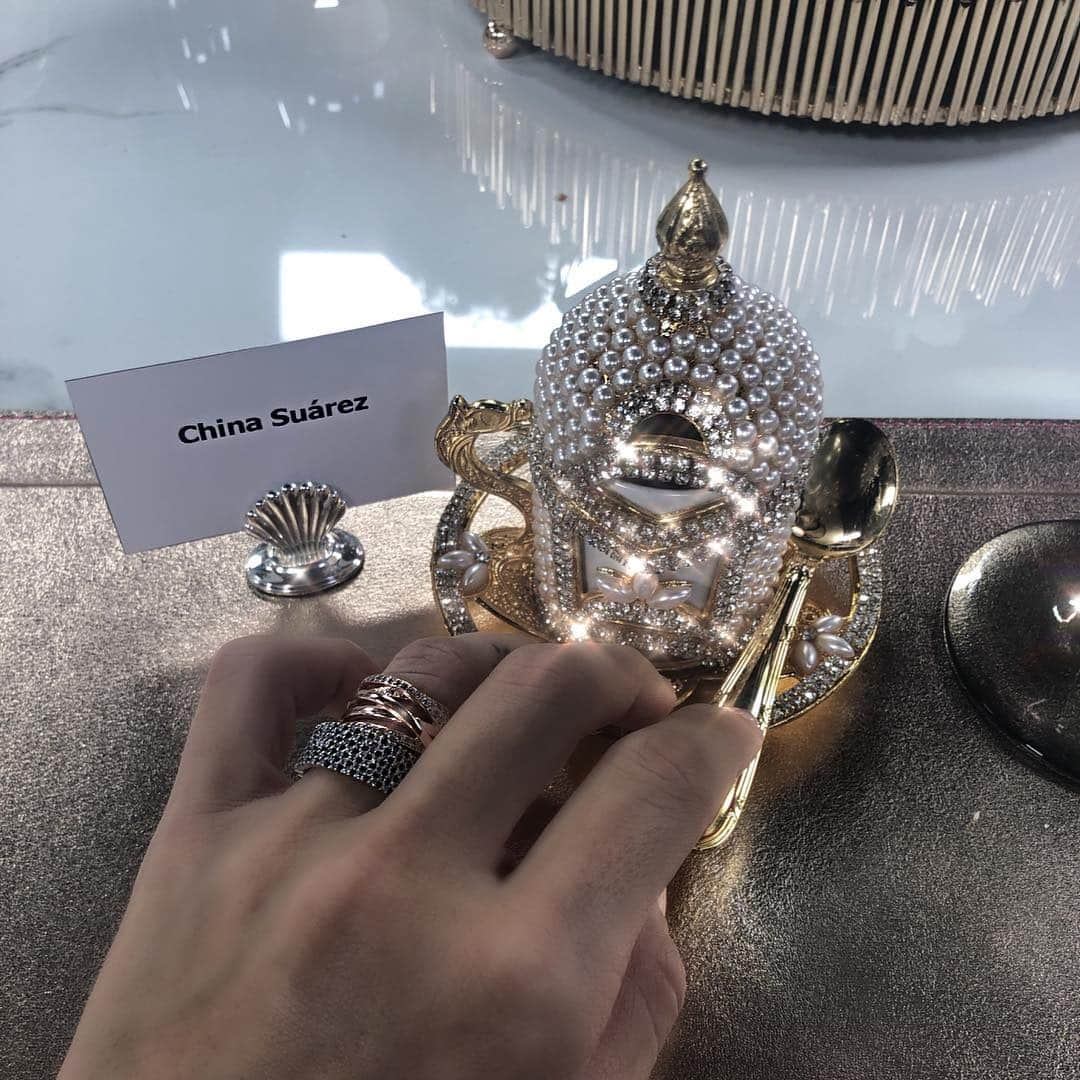 China Suarezさんのインスタグラム写真 - (China SuarezInstagram)「💫 . . . Hoy con @mirthalegrand  @theofficialpandora #pandora」4月8日 9時17分 - sangrejaponesa