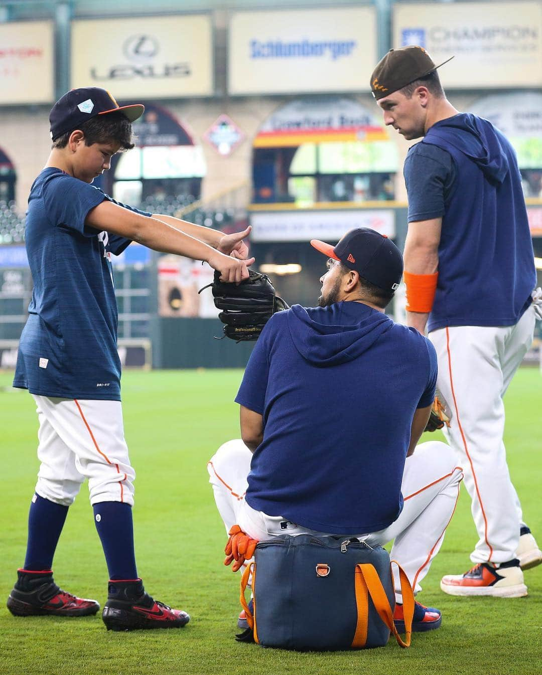 ロビンソン・チリノスさんのインスタグラム写真 - (ロビンソン・チリノスInstagram)「excellent weekend of baseball and family, thank you Lord Jesus. excelente fin de semana de beisbol y familia, gracias Señor Jesús  #davidchirinos #astros #baseball #houston #julianchirinos #usa #venezuela」4月8日 9時29分 - robinsonch28