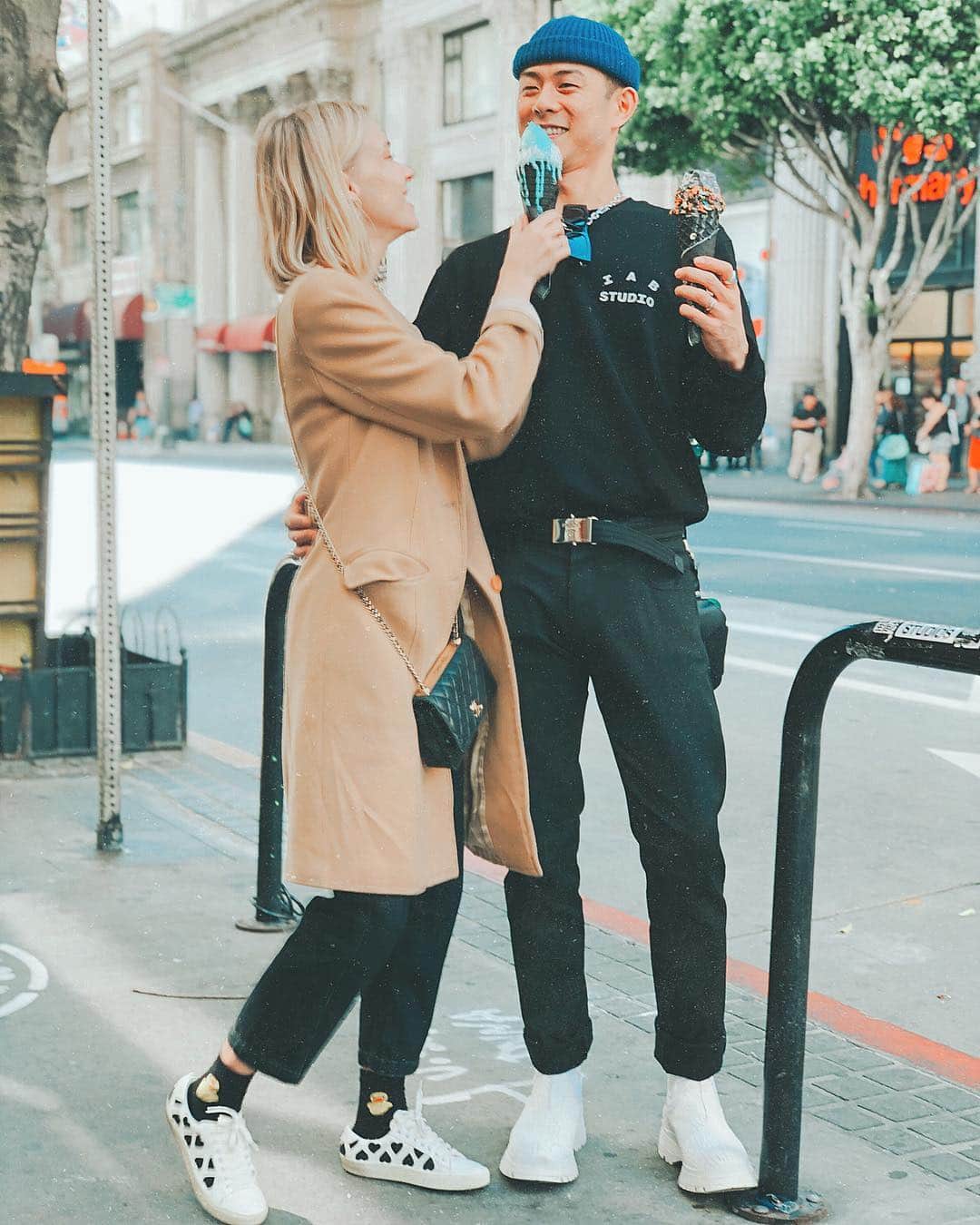 ステファニー・ミチョヴァのインスタグラム：「“SO WHEN IS YOUR NEXT SINGLE COMING OUT?” 🎤🎤 싱글 언제 나옵니까? 🌼」